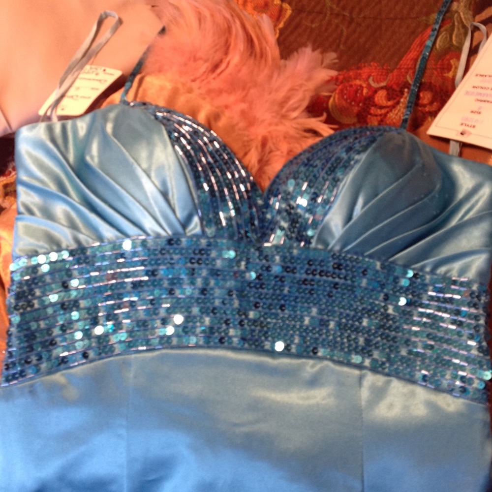 Blue strapless dress